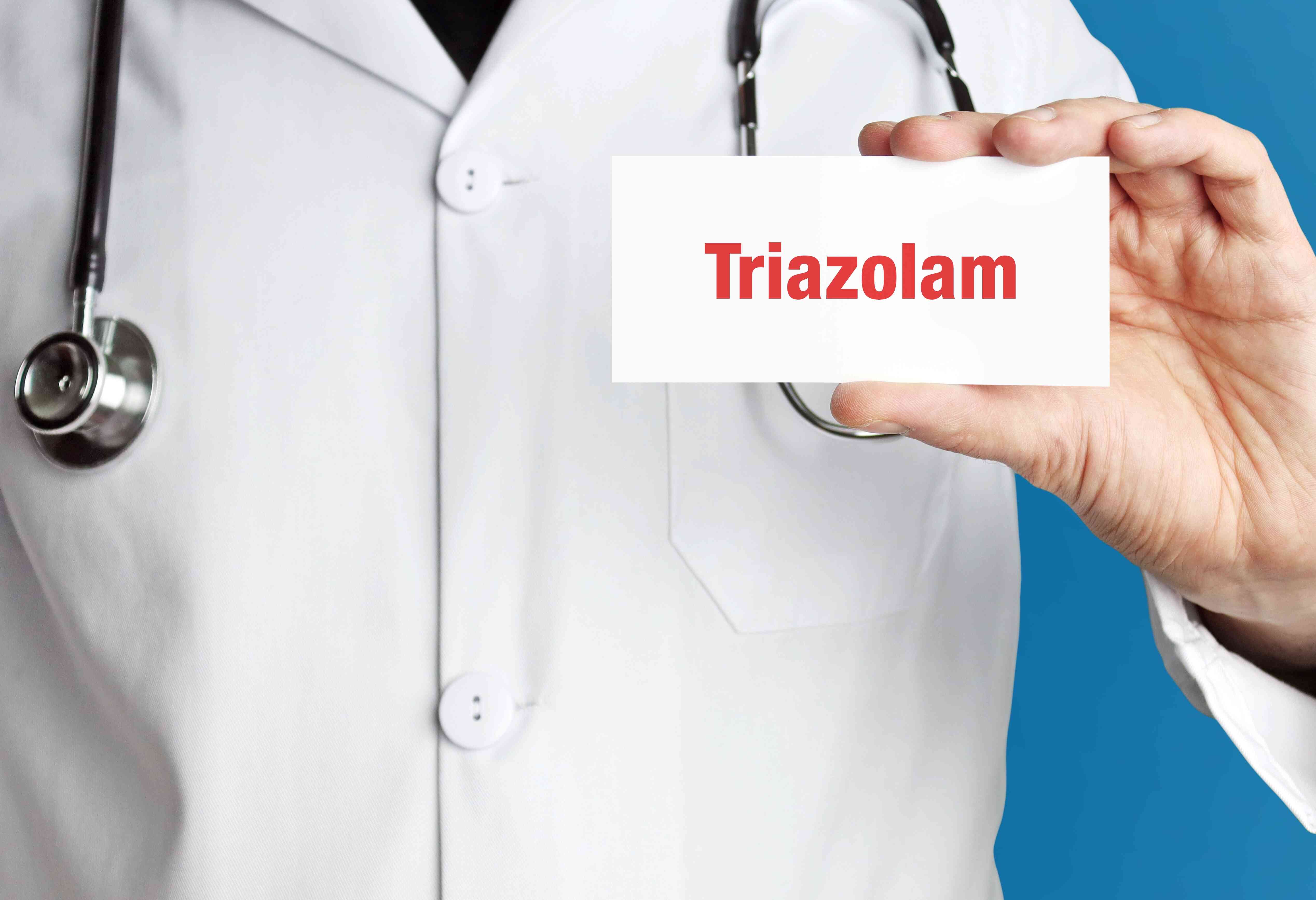 Halcion: efficacité, effets secondaires et retrait Halcion® (triazolam) pour dormir
