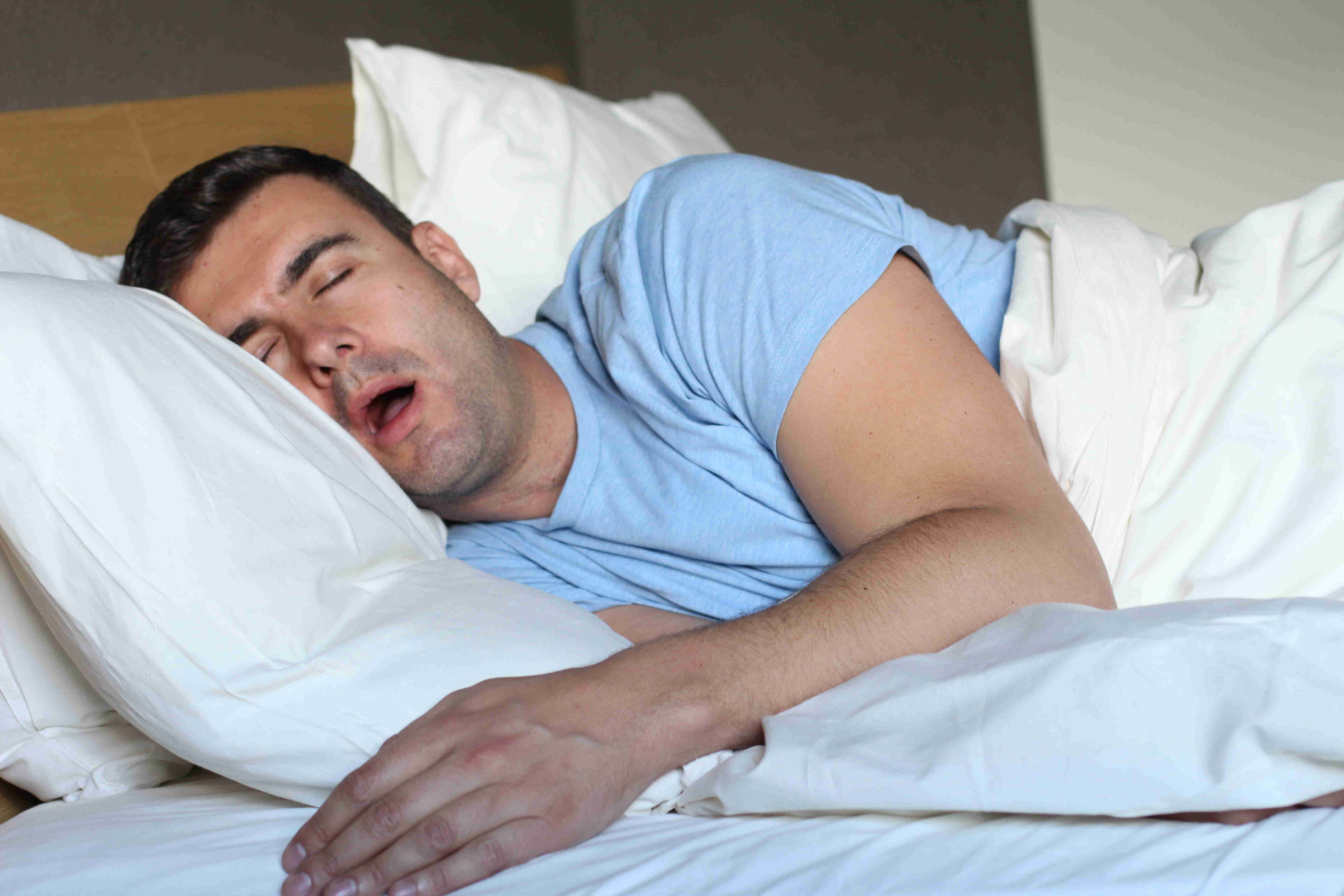 Comment éviter la bave en dormant ?