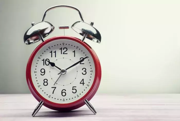 Passage à l’heure d’été : 10 conseils pour un bon sommeil lors du changement d’heure